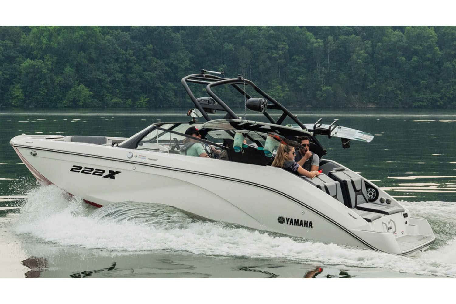 2026 Yamaha Boat 222XD WHITE/red Boat
